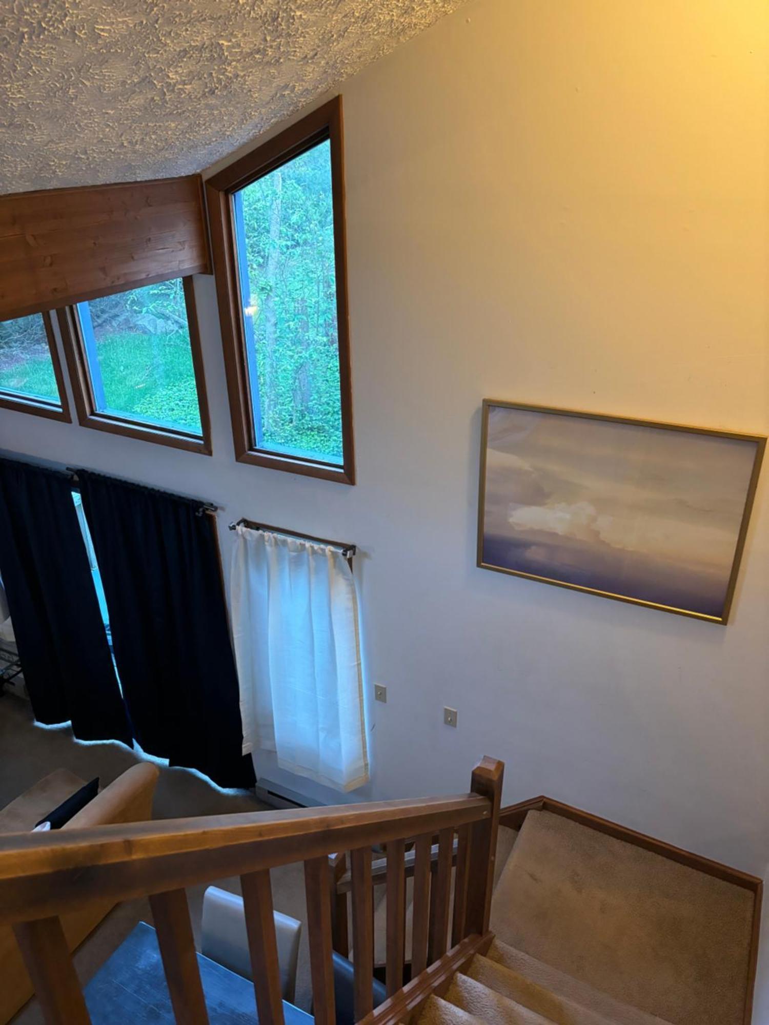Ambiance - King Bed Cabin, Jetted-tub & Fireplace Chalet